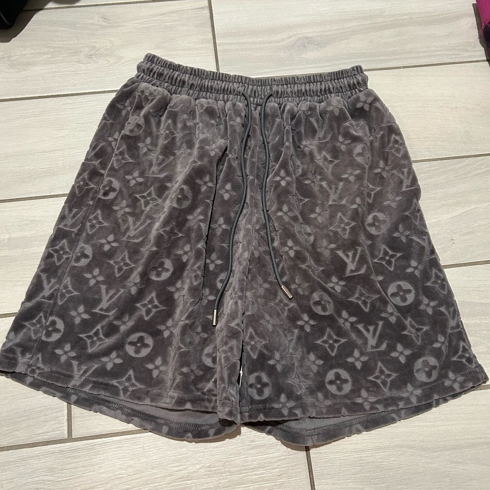 Louis Vuitton Monogram Shorts - Grey Medium